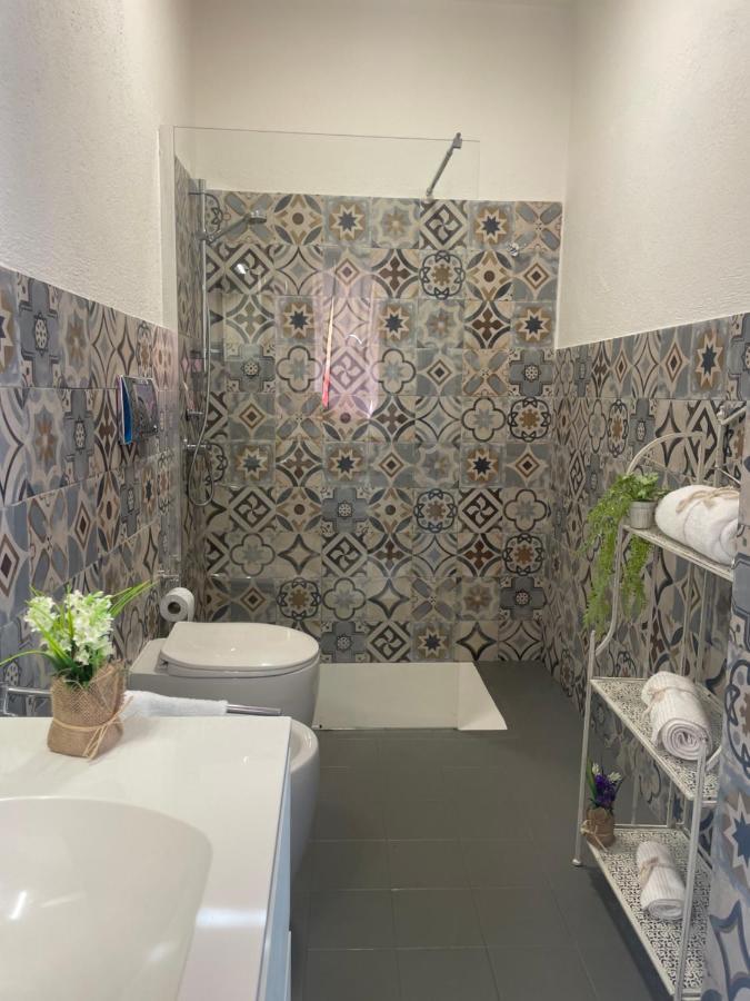 Bed and Breakfast St.Joseph à Olbia Extérieur photo